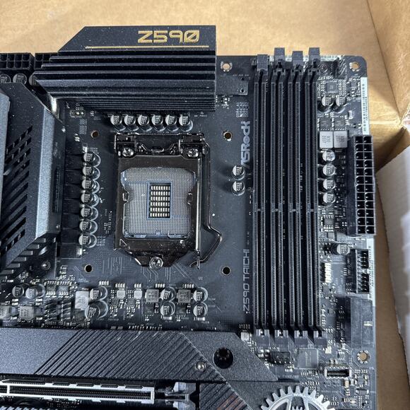 ASROCK Z590 Taichi Motherboard - LGA 1200 ATX Parts - Picture 2 of 9